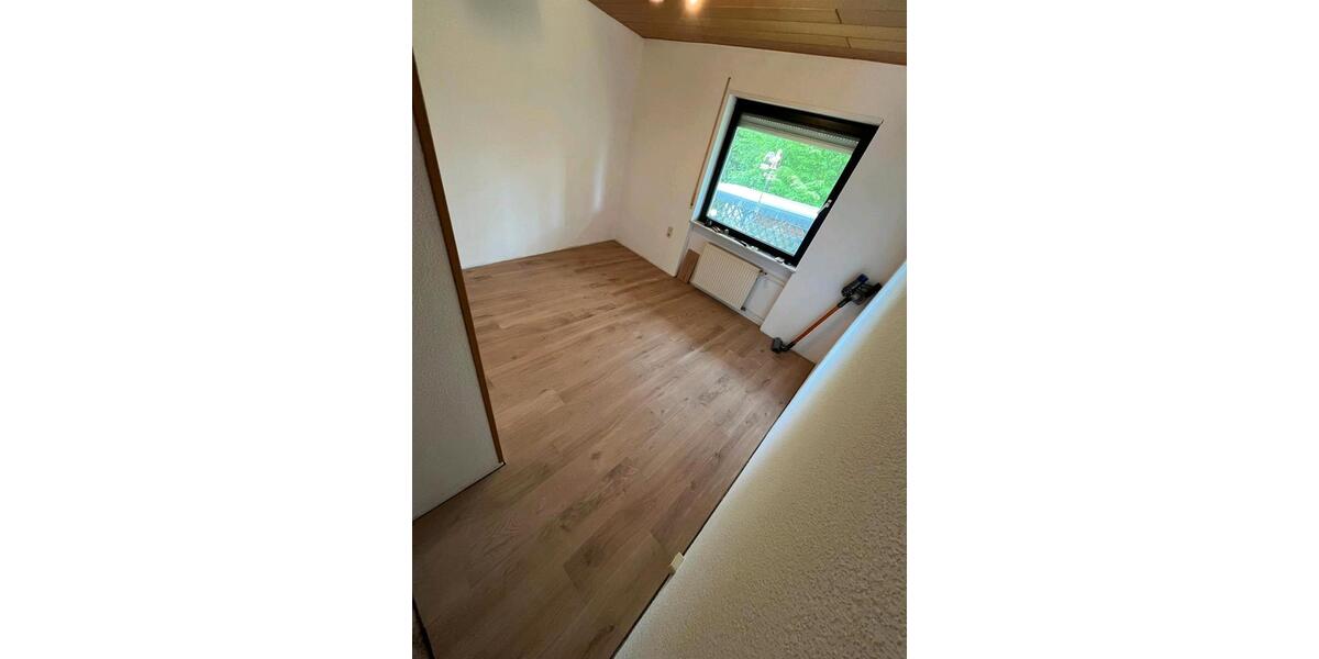 Etagenwohnung Sankt Wendel - 3 Zimmer, 82 m&sup2;, 700&euro; | Angebot:26490007
