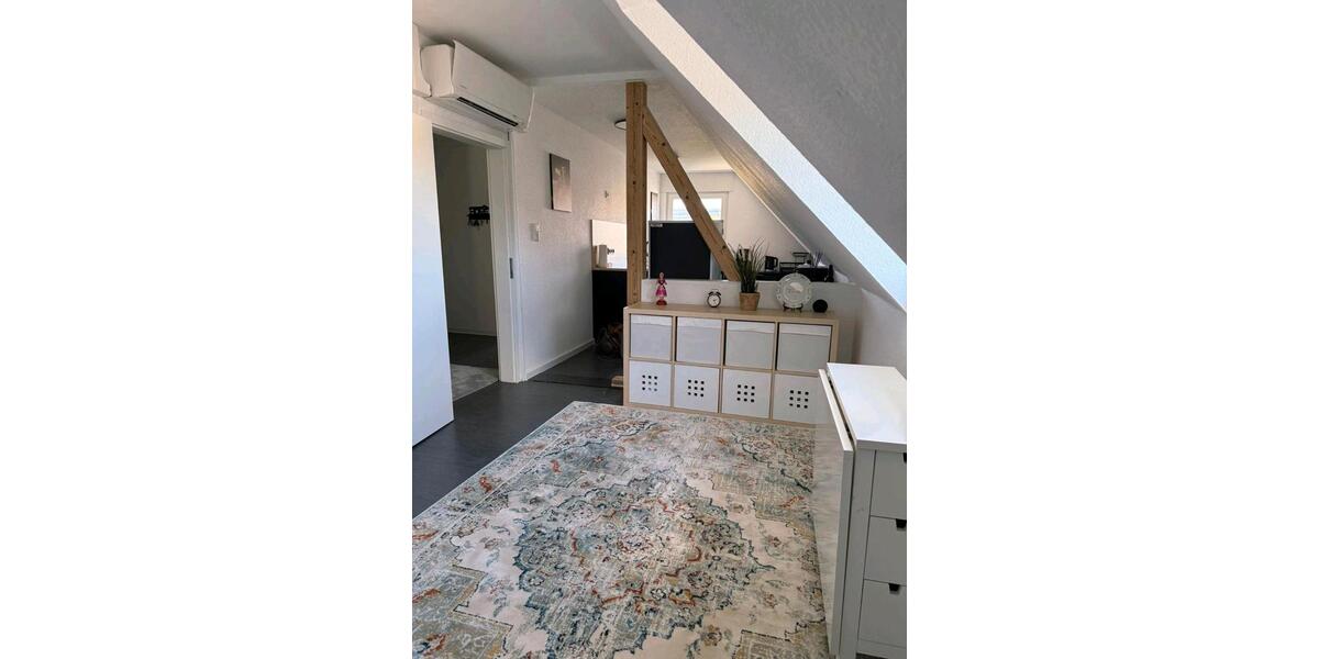 Dachgeschoßwohnung Lahnau - 3 Zimmer, 63 m&sup2;, 750&euro; | Angebot:25403320