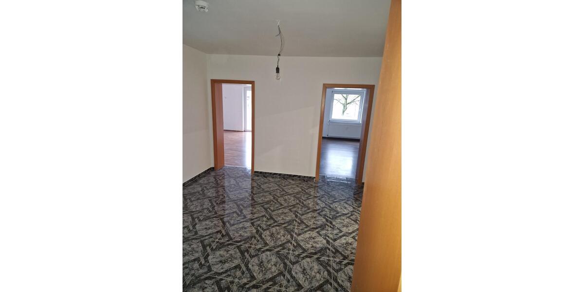 Etagenwohnung Wuppertal - 2 Zimmer, 78 m&sup2;, 600&euro; | Angebot:24640555