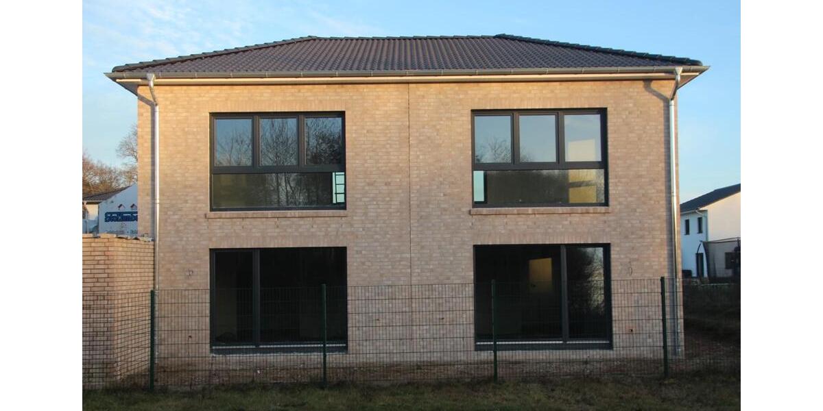 Doppelhaus-Hälfte in Haßbergen KfW40 - Neubau 4 zimmer