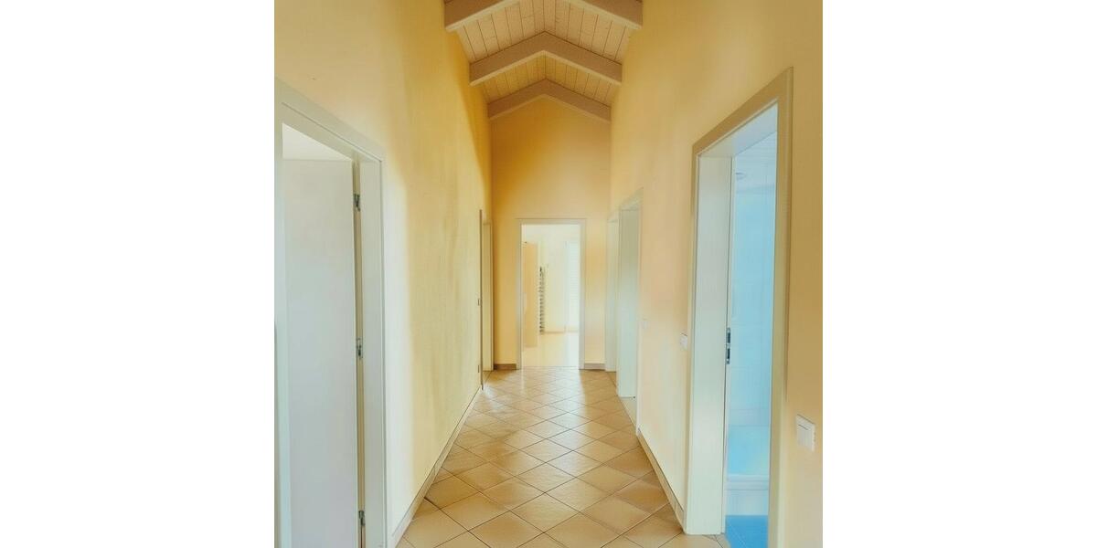 Dachgeschoßwohnung Otzing - 4 Zimmer, 130 m&sup2;, 1.000&euro; | Angebot:26585562