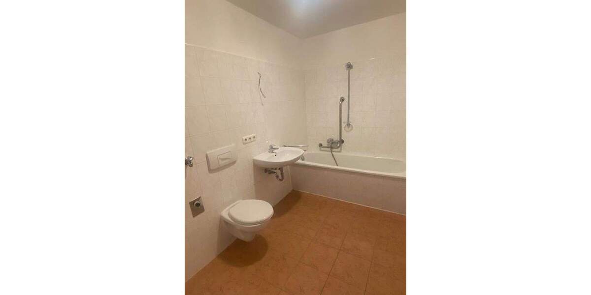 Etagenwohnung Bad Elster Heißenstein - 2 Zimmer, 69 m&sup2;, 485&euro; | Angebot:25839132