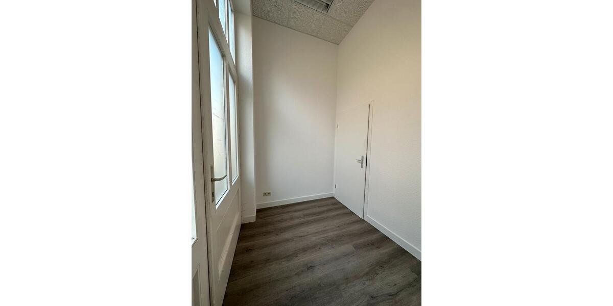 Erdgeschoßwohnung Waltershausen - 1.5 Zimmer, 61 m&sup2;, 450&euro; | Angebot:23699162