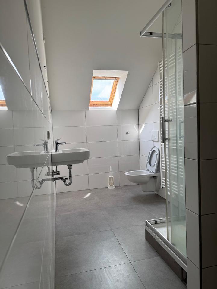 Dachgeschoßwohnung 4ZKB zu vermieten!