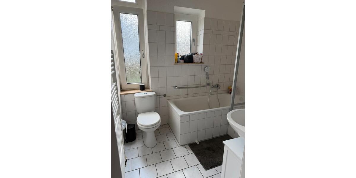 Hochparterre Rotenburg (Wümme) - 5 Zimmer, 110 m&sup2;, 900&euro; | Angebot:25943347