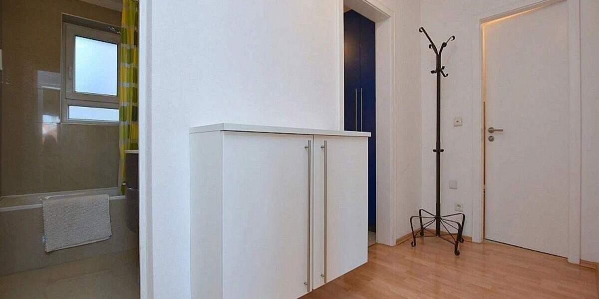 Etagenwohnung Stuttgart Mitte - 2 Zimmer, 54 m&sup2;, 970&euro; | Angebot:25252286