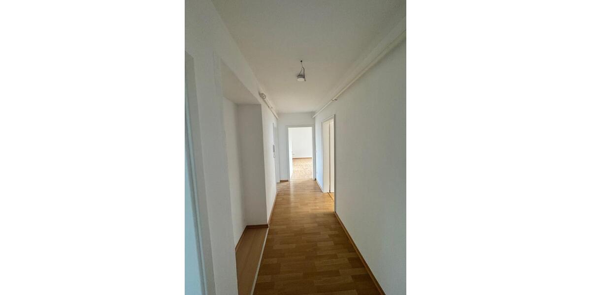 Etagenwohnung Dillingen an der Donau - 4 Zimmer, 105 m&sup2;, 945&euro; | Angebot:24351033
