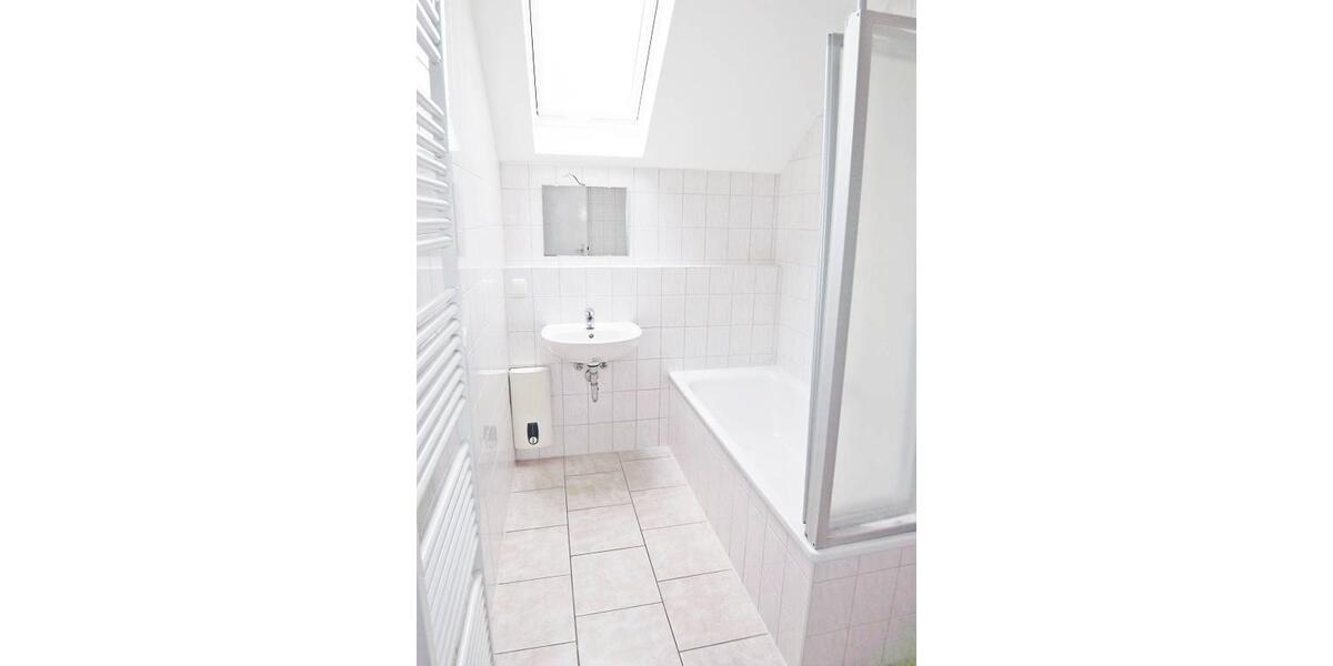 Dachgeschoßwohnung Kassel Vorderer Westen - 2 Zimmer, 61 m&sup2;, 580&euro; | Angebot:26231065