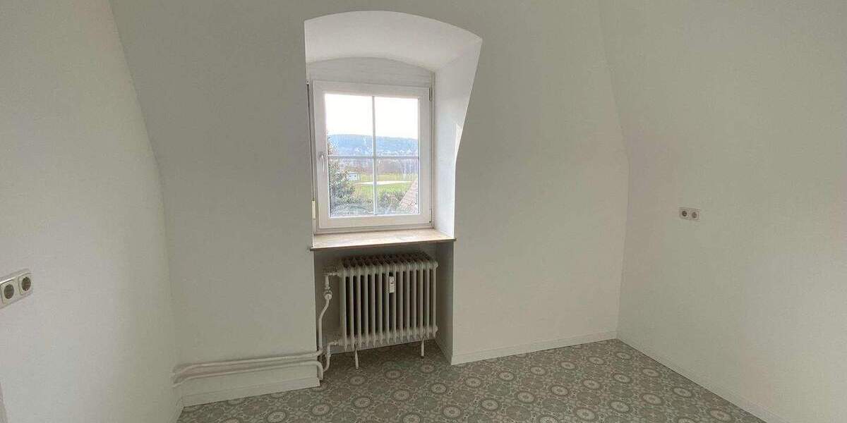 Etagenwohnung Forchheim - 3 Zimmer, 71 m&sup2;, 820&euro; | Angebot:25681919