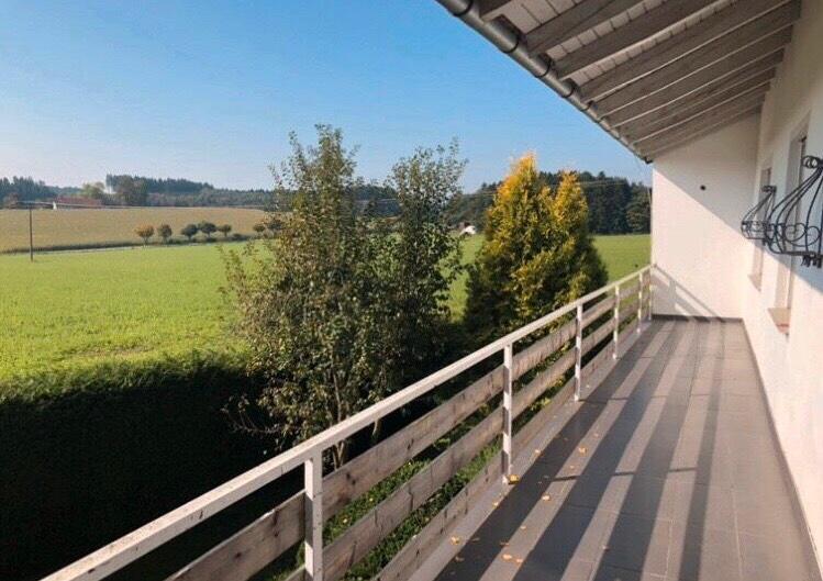 Etagenwohnung Buch am Erlbach - 3 Zimmer, 110 m&sup2;, 1.000&euro; | Angebot:23717411