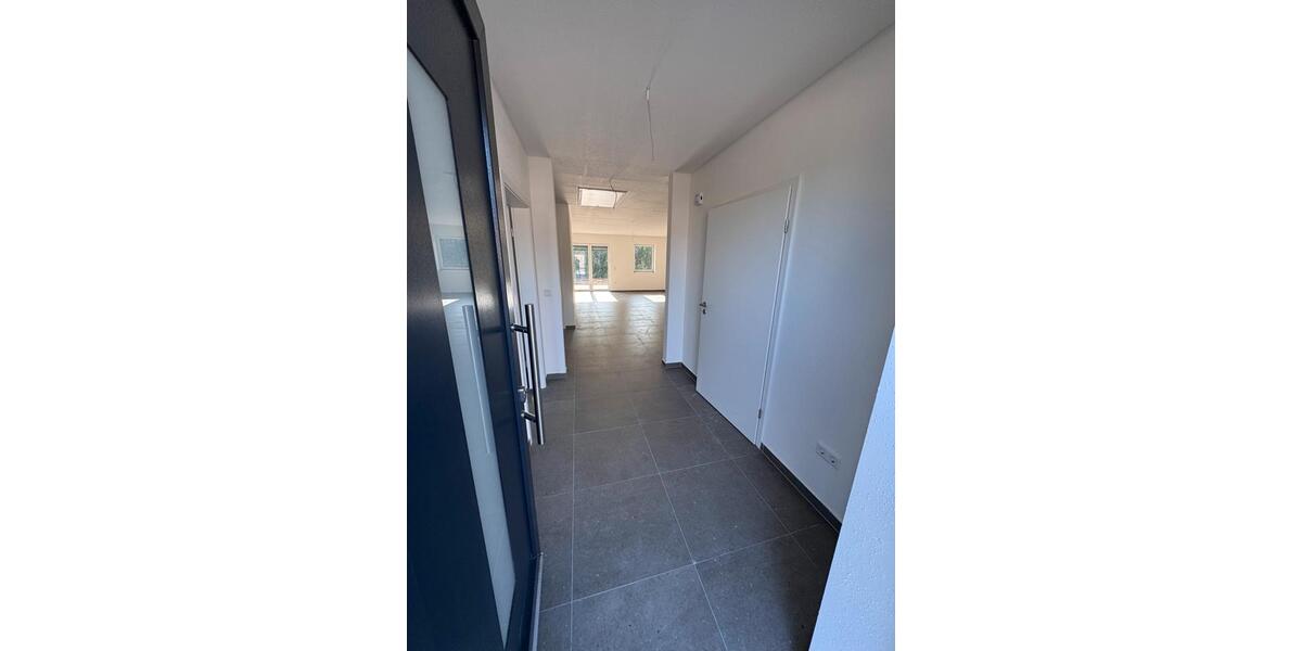 Erdgeschoßwohnung Saterland - 5 Zimmer, 104 m&sup2;, 1.150&euro; | Angebot:26033947