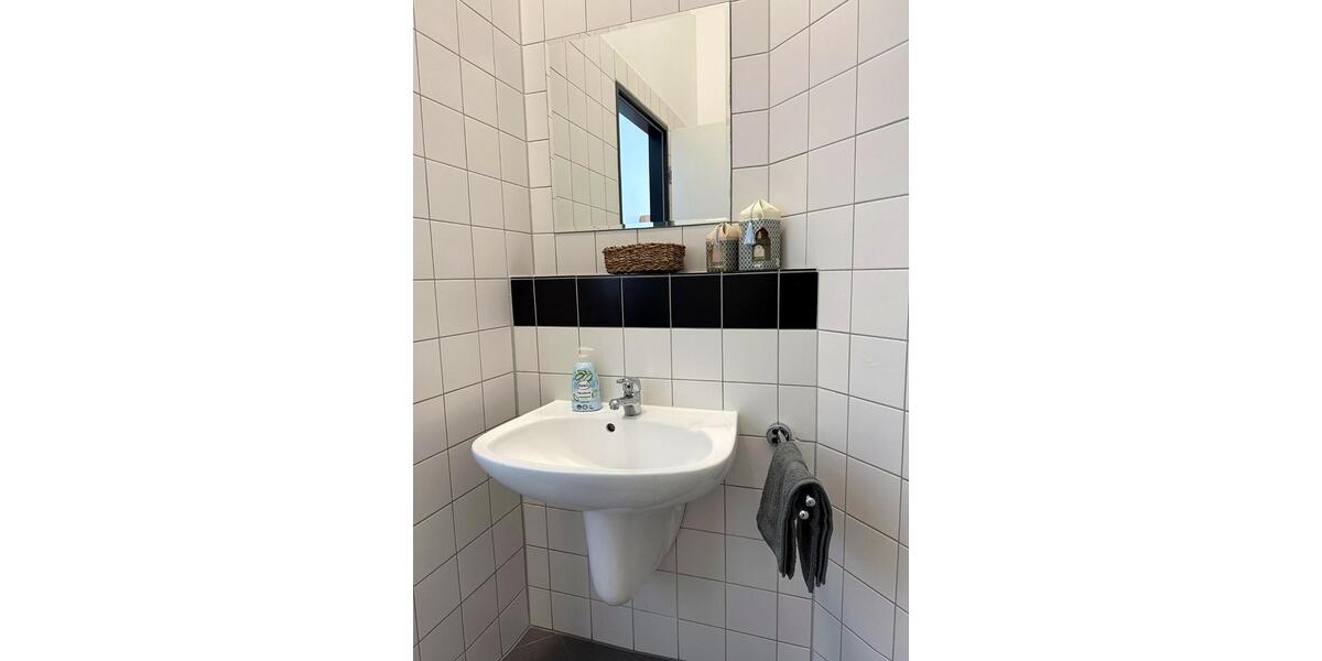 Wohnen auf Zeit Ludwigsfelde - 5 Zimmer, 188 m&sup2;, 20&euro; | Angebot:23515395