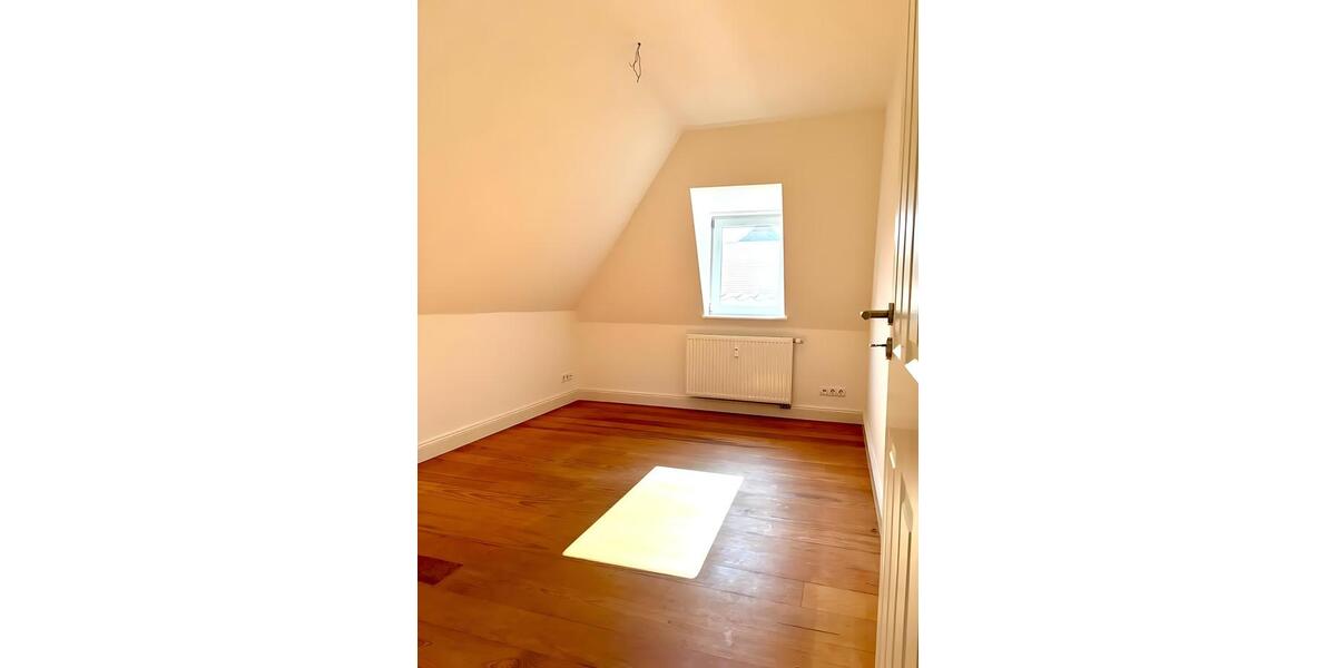 Etagenwohnung Lübeck Alt-Travemünde / Rönnau - 3 Zimmer, 102 m&sup2;, 1.000&euro; | Angebot:26700054