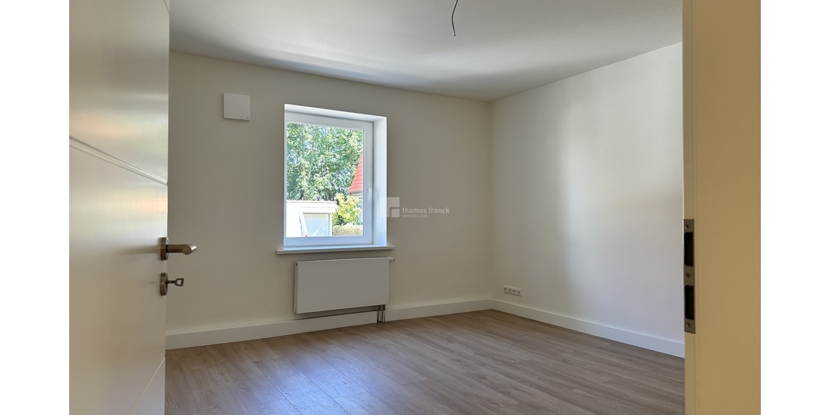 Moderne 4-Zimmer-Wohnung am Ziegelinnensee mit hochwertiger Ausstattung und innovativer Technik - Etagenwohnung Schwerin Lewenberg | Angebot:26846150