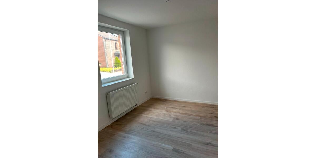 Reihenhaus Baesweiler - 2 Zimmer, 67 m&sup2;, 975&euro; | Angebot:25857394