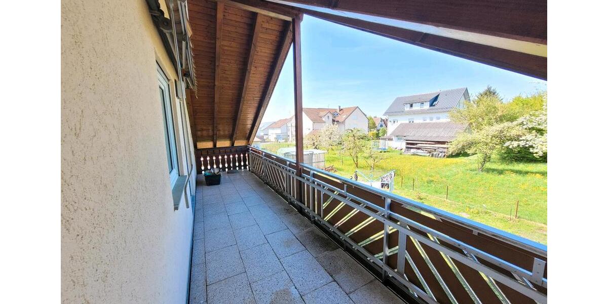 Dachgeschoßwohnung Frickingen - 4 Zimmer, 88 m&sup2;, 1.300&euro; | Angebot:26212062