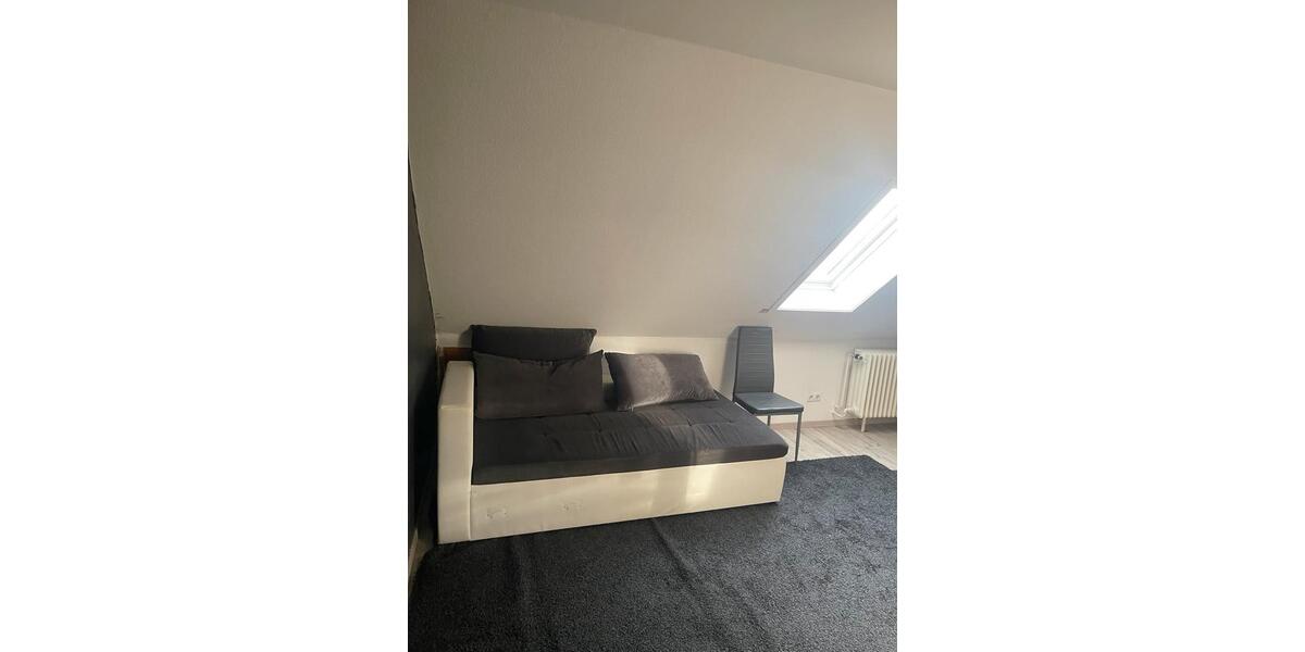 Dachgeschoßwohnung Lehrte - 3 Zimmer, 75 m&sup2;, 700&euro; | Angebot:24463959