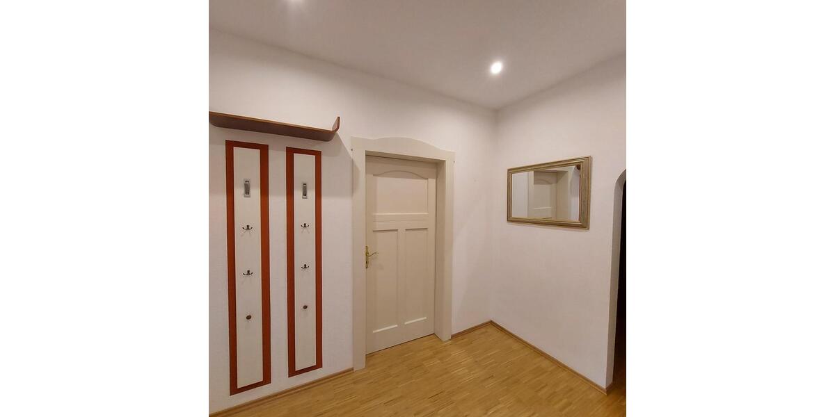 Erdgeschoßwohnung Lampertheim - 3 Zimmer, 88 m&sup2;, 1.200&euro; | Angebot:24805254