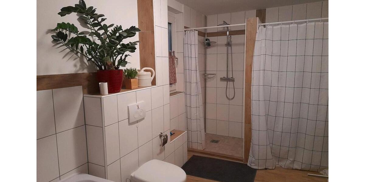 Wohnen auf Zeit Korschenbroich - 5 Zimmer, 150 m&sup2;, 16&euro; | Angebot:24756936