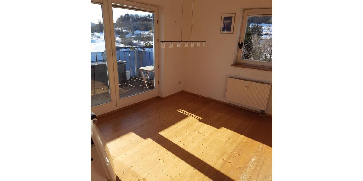 Einfamilienhaus Simmozheim - 7 Zimmer, 143 m&sup2;, 2.050&euro; | Angebot:24786911