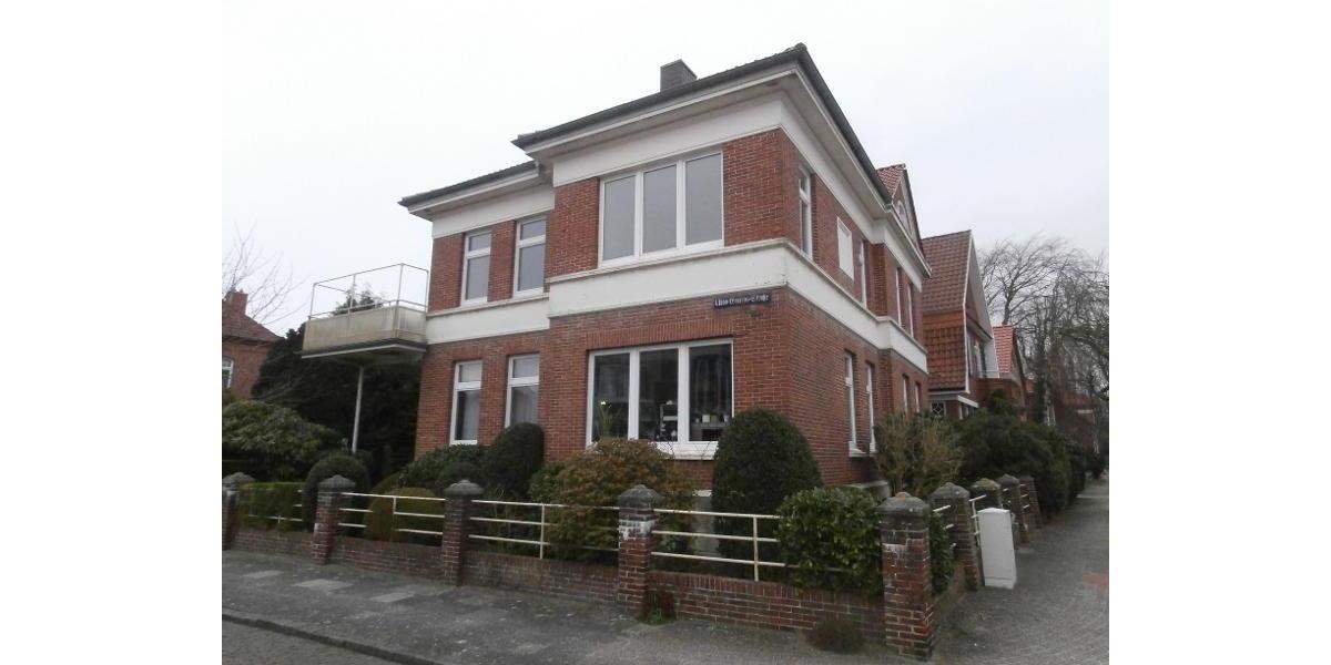 Altbau-Oberwohnung (ohne Schrägen)-neu renoviert - in Norden - Etagenwohnung Norden | Angebot:25368130