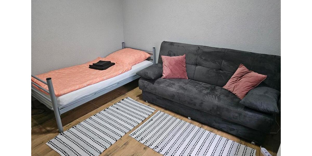 Wohnen auf Zeit Velbert - 2 Zimmer, 60 m&sup2;, 45&euro; | Angebot:26496814