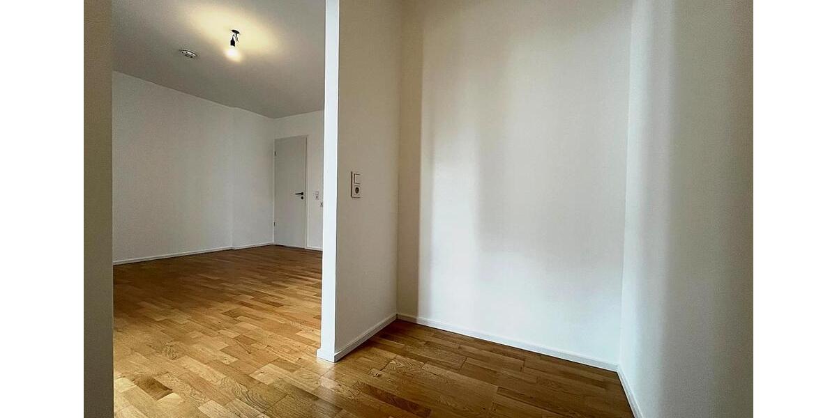 Etagenwohnung Stuttgart - 2 Zimmer, 67 m&sup2;, 1.150&euro; | Angebot:26068596