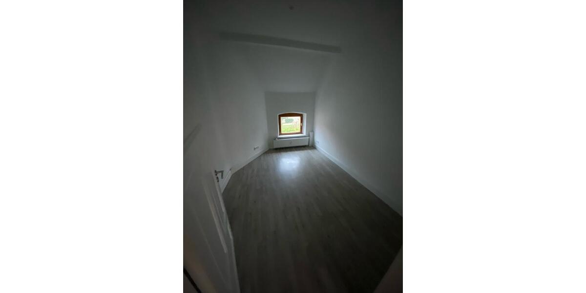 Etagenwohnung Blankenburg (Harz) - 4 Zimmer, 98 m&sup2;, 540&euro; | Angebot:23409085