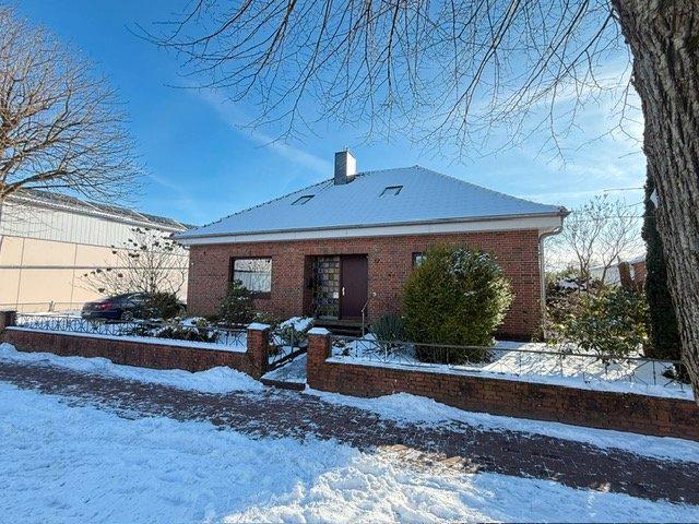 Einfamilienhaus Hanerau-Hademarschen Hademarschen - 6 Zimmer, 180 m&sup2;, 1.440&euro; | Angebot:26125742