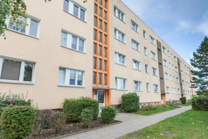 Bad Kleinen: Renovierte 3-R.-Etagenwohnung mit Einbauküche und Balkon 2.5 zimmer