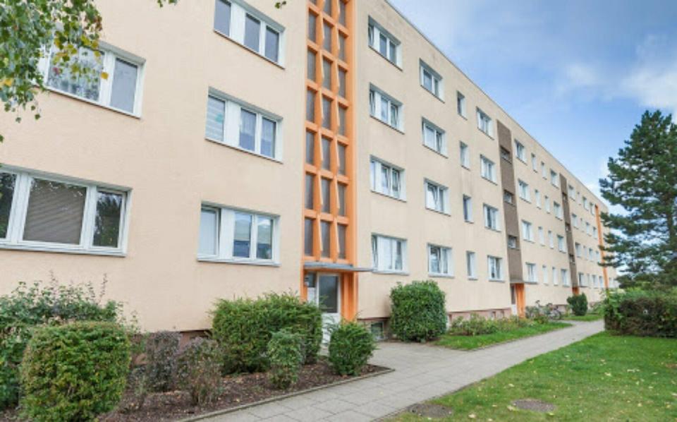 Bad Kleinen: Renovierte 3-R.-Etagenwohnung mit Einbauküche und Balkon 2.5 zimmer