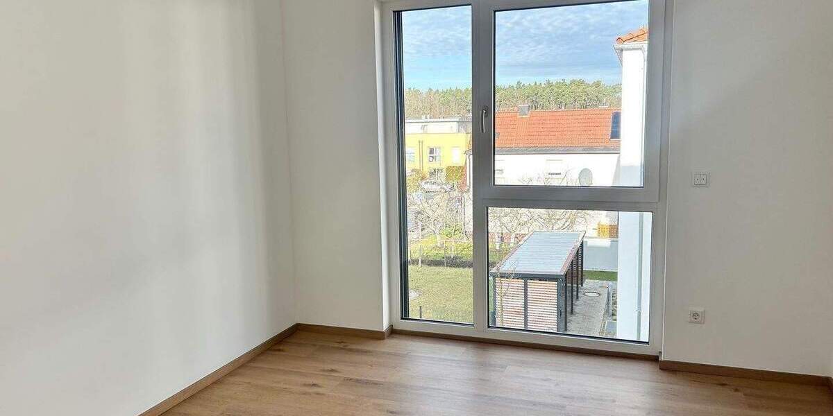 Etagenwohnung Roth - 4 Zimmer, 98 m&sup2;, 1.250&euro; | Angebot:24904611