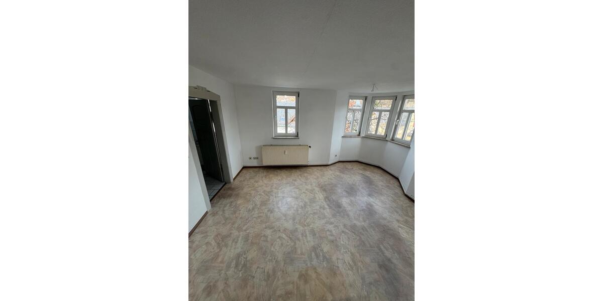 Dachgeschoßwohnung Frankenblick - 3 Zimmer, 78 m&sup2;, 670&euro; | Angebot:25285645