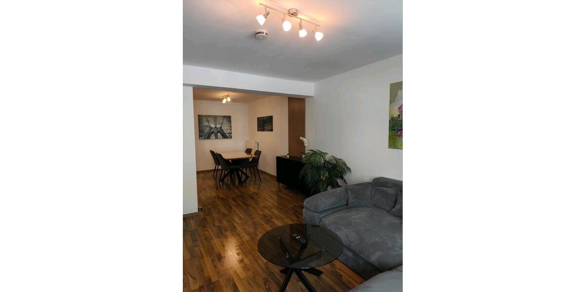 Etagenwohnung Düsseldorf Stadtbezirk 3 - 2 Zimmer, 54 m&sup2;, 1.700&euro; | Angebot:26432738
