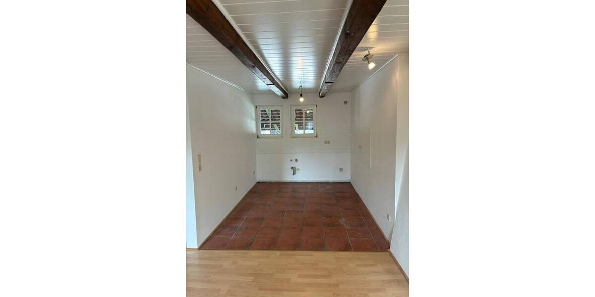 Etagenwohnung Seesen Kirchberg - 4 Zimmer, 129 m&sup2;, 895&euro; | Angebot:26344022