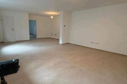 Wohnung Ludwigshafen am Rhein - 2 Zimmer, 65 m&sup2;, 900&euro; | Angebot:26042574