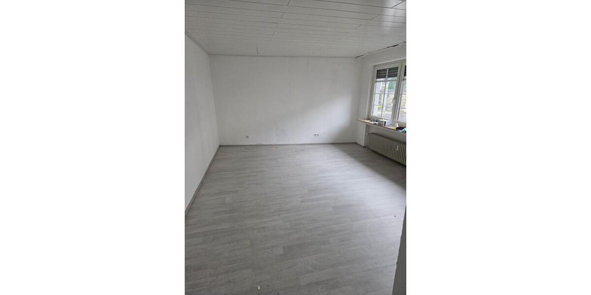 Etagenwohnung Neuenrade - 3 Zimmer, 71 m&sup2;, 430&euro; | Angebot:24814574