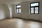 2-Zimmer-Whg mit neuer EBK und Designbelag für 2 Jahre zu vermieten