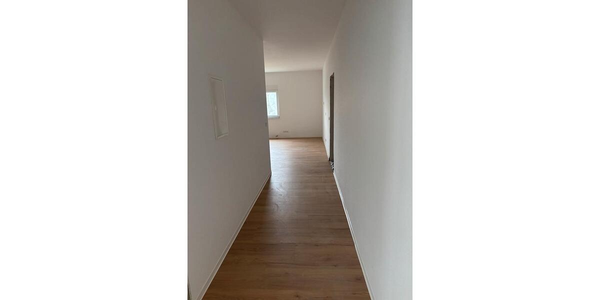 Erdgeschoßwohnung Wetzlar - 3 Zimmer, 100 m&sup2;, 900&euro; | Angebot:25168372