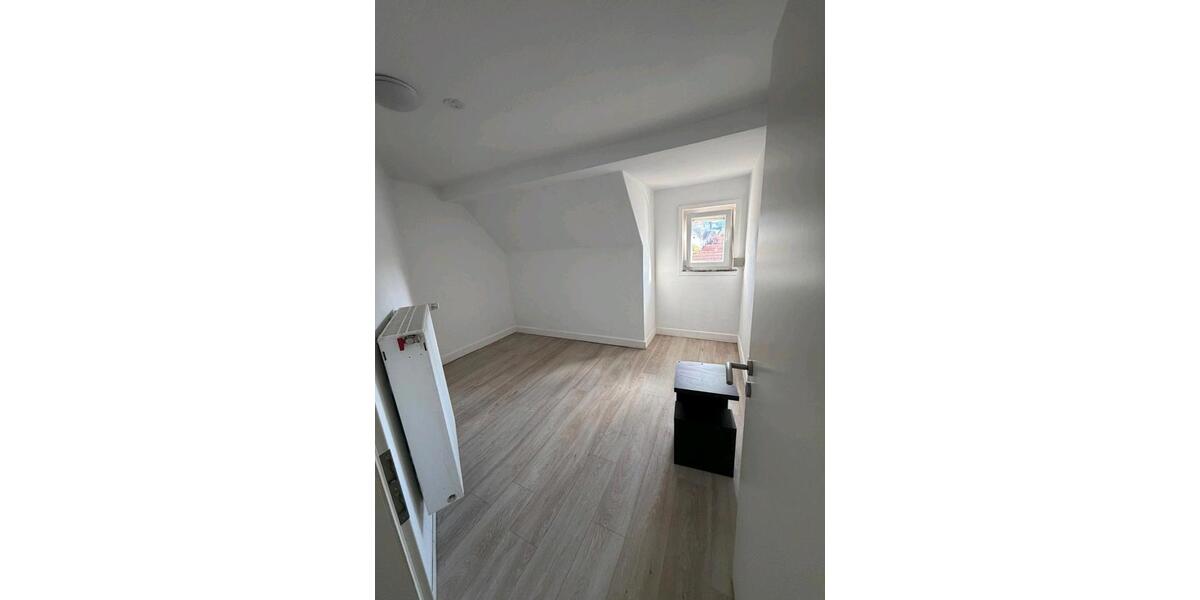 Etagenwohnung Wetzlar Dutenhofen - 4 Zimmer, 96 m&sup2;, 550&euro; | Angebot:26614034