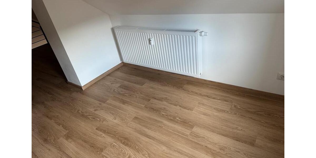 Etagenwohnung Forchheim - 2 Zimmer, 80 m&sup2;, 800&euro; | Angebot:26699655
