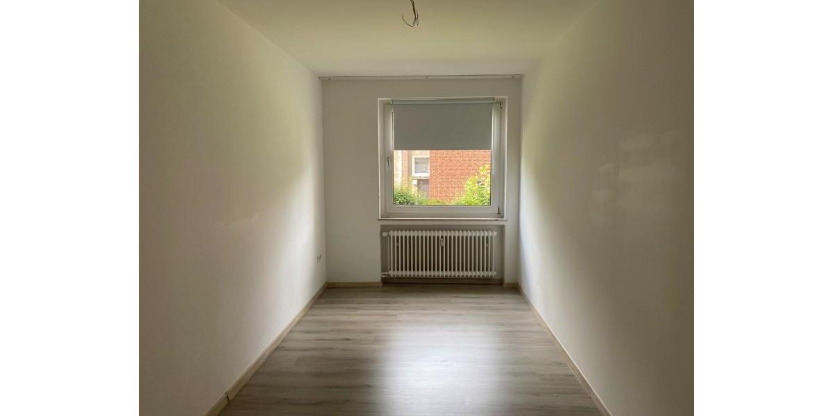 Renovierte 3-Zimmer-Wohnung mit Einbauküche 3 zimmer