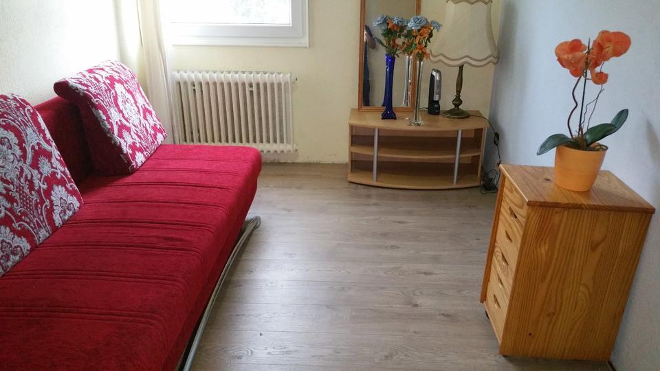 WG Zimmer für Studentin oder Azubine