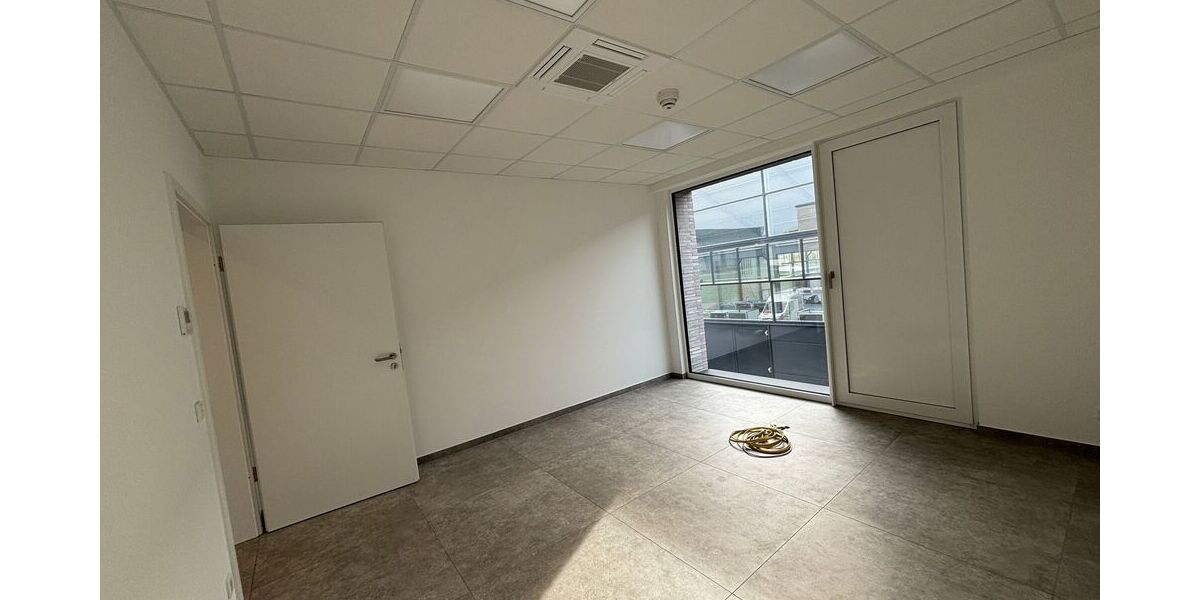 Professioneller Büroraum im modernen Architekturbüro - Gewerbeobjekt Borken | Angebot:27350674