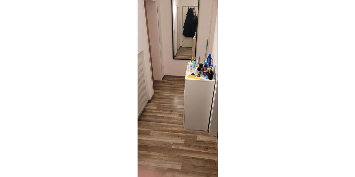 Etagenwohnung Holzheim - 2 Zimmer, 62 m&sup2;, 1.080&euro; | Angebot:26497353