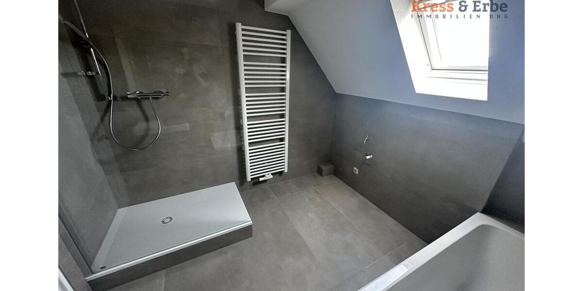 Dachgeschoßwohnung Schlüchtern - 3 Zimmer, 80 m&sup2;, 680&euro; | Angebot:26421128