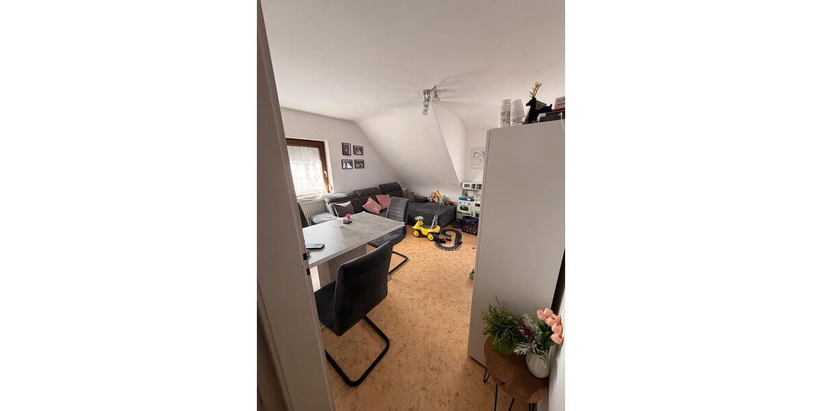 Dachgeschoßwohnung Stuttgart Birkach - 3 Zimmer, 60 m&sup2;, 900&euro; | Angebot:26697065