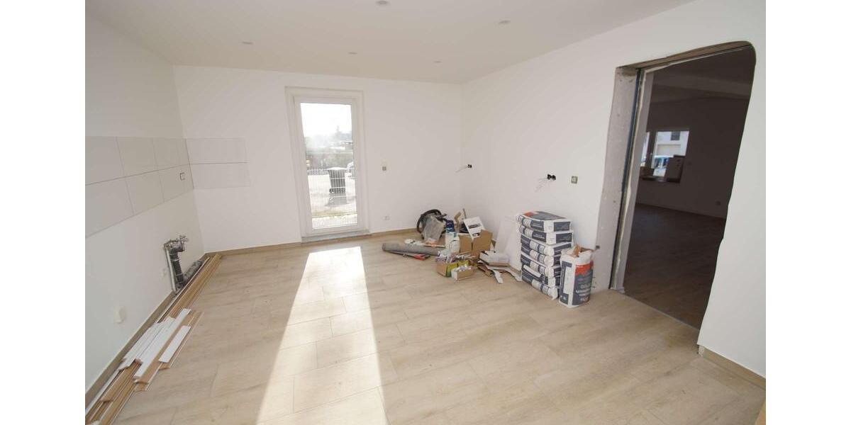 Erdgeschoßwohnung Schkopau - 3 Zimmer, 122 m&sup2;, 1.218&euro; | Angebot:24698919