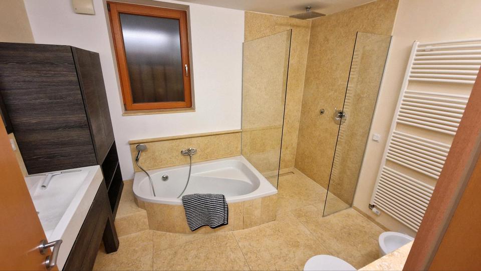 Schöne, bei Bedarf möblierte Wohnung ab sofort in Waldmohr 3 zimmer