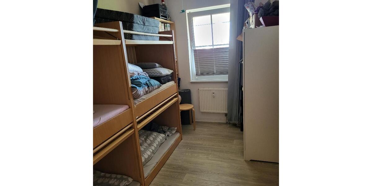Etagenwohnung Güstrow - 4 Zimmer, 94 m&sup2;, 1.125&euro; | Angebot:26661628